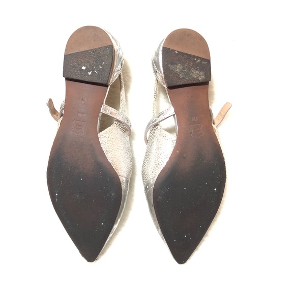 SOLD! Tory Burch Bernadette Wingtip Pointed Flats - Picture 5 of 8